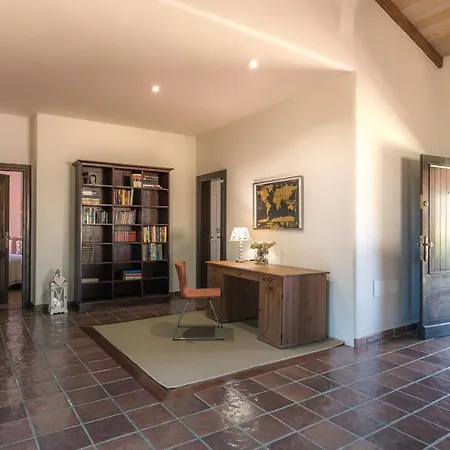 Horno De La Teja Lodge *